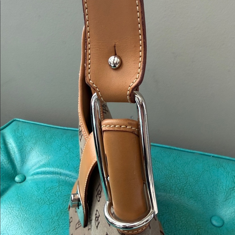 Vintage Dooney & Bourke Signature Crescent Canvas Logo Shoulder Bag Classic Y2K - Picture 12 of 16